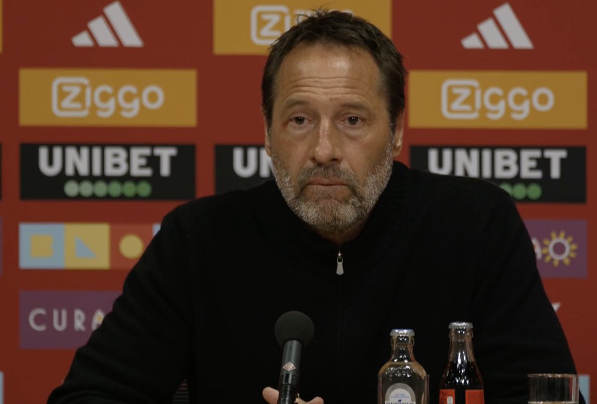 🗣️ - Van 't Schip: 'I don't have to tell Steven Bergwijn that he played bad vs Feyenoord because he knows he played bad, I know he played bad, so why mention it?'