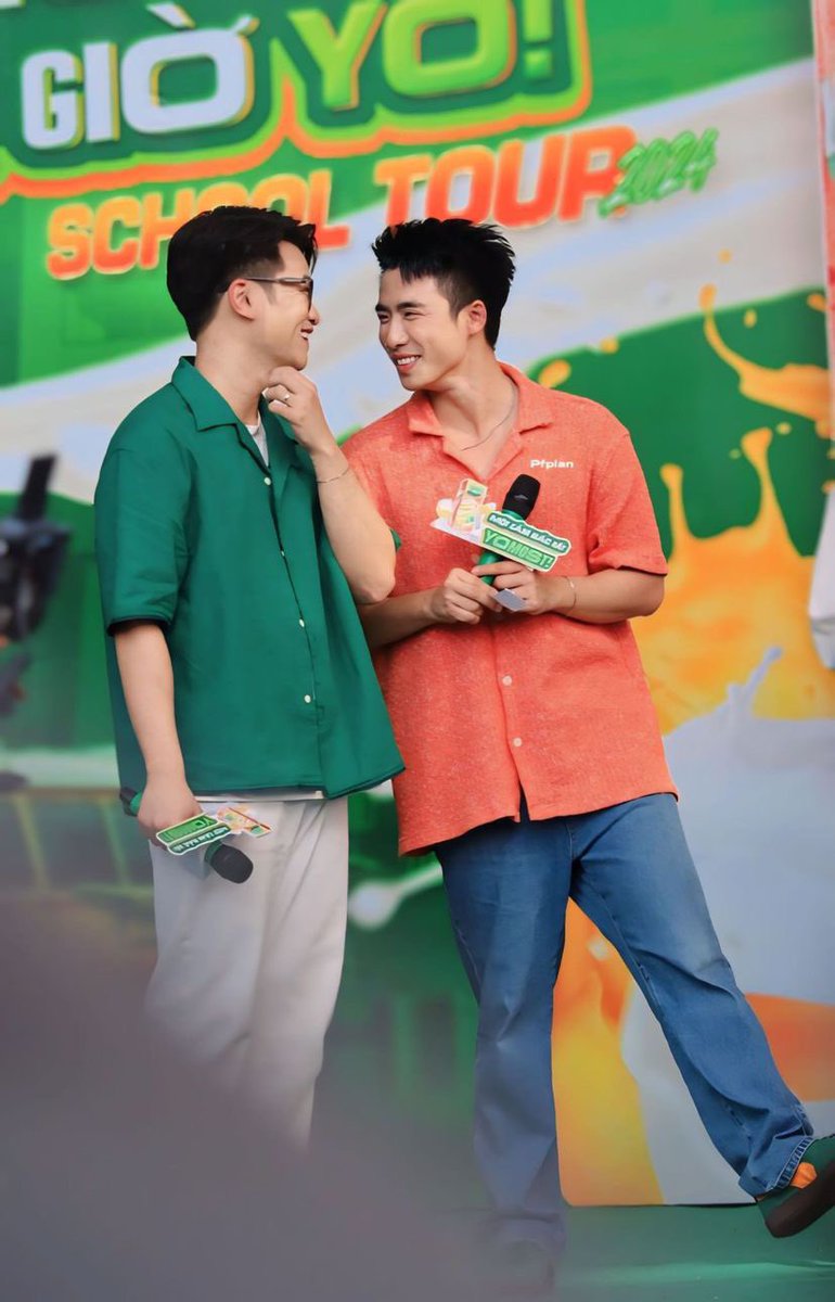 mysafezone3616's tweet photo. Only you in my eyes ❤️

Cre: qin.dta

#ninhanhbui #nguyentungduong
#NinhDuongStory https://t.co/fDTToTcc0p