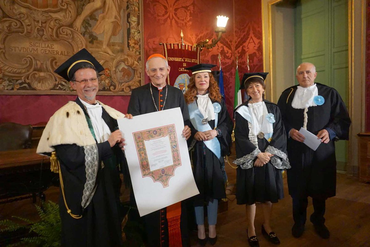 “Quella che noi chiamiamo pace, non sia soltanto una tregua”
L’appello del card. Matteo Maria Zuppi, presidente della Cei e inviato del Papa in Ucraina e Russia, che a @unict_it ha ricevuto la laurea honoris causa
Su #UnictMagazine di #Unict
unictmagazine.unict.it/zuppi