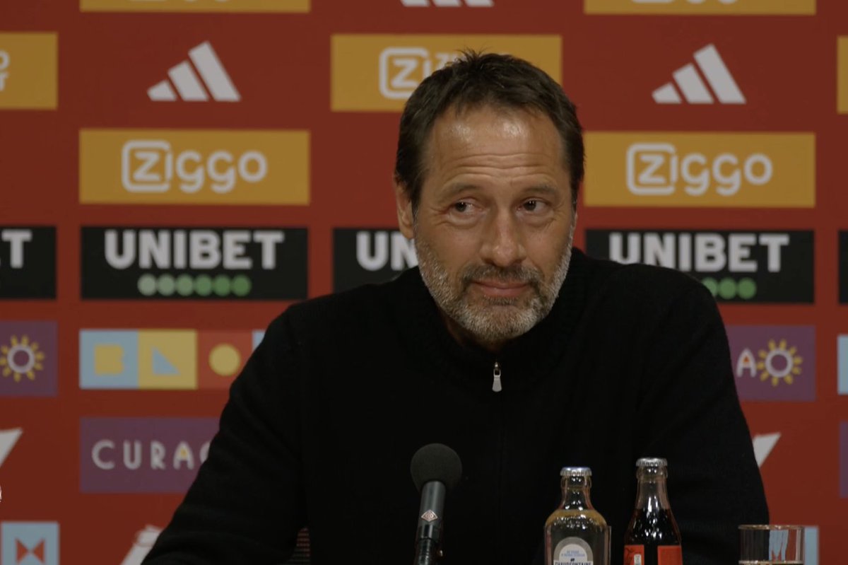 🗣️ - Van 't Schip: 'Will we still see Berghuis this season? His recovery is going pretty slow. But there will be periods with 10 days of resting, hopefully he will be there.'