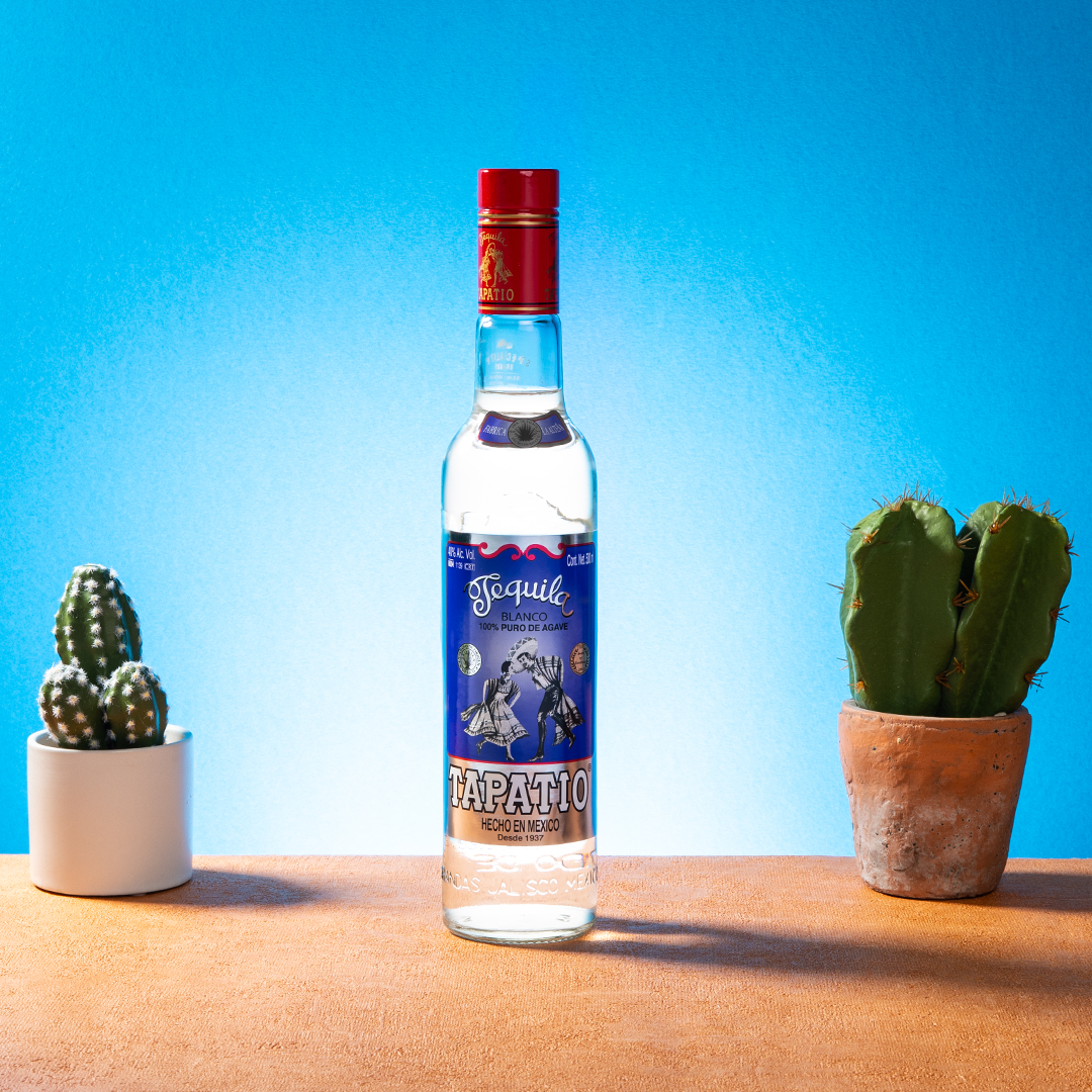 Tapatio Blanco Tequila | bit.ly/3xlDTNO Brilliant hand-crafted white Tequila from Tapatio – this silver Tequila is left to settle in steel tanks for one month after distillation. Spicy, with a delicious 100% agave grilled-pepper flavour.