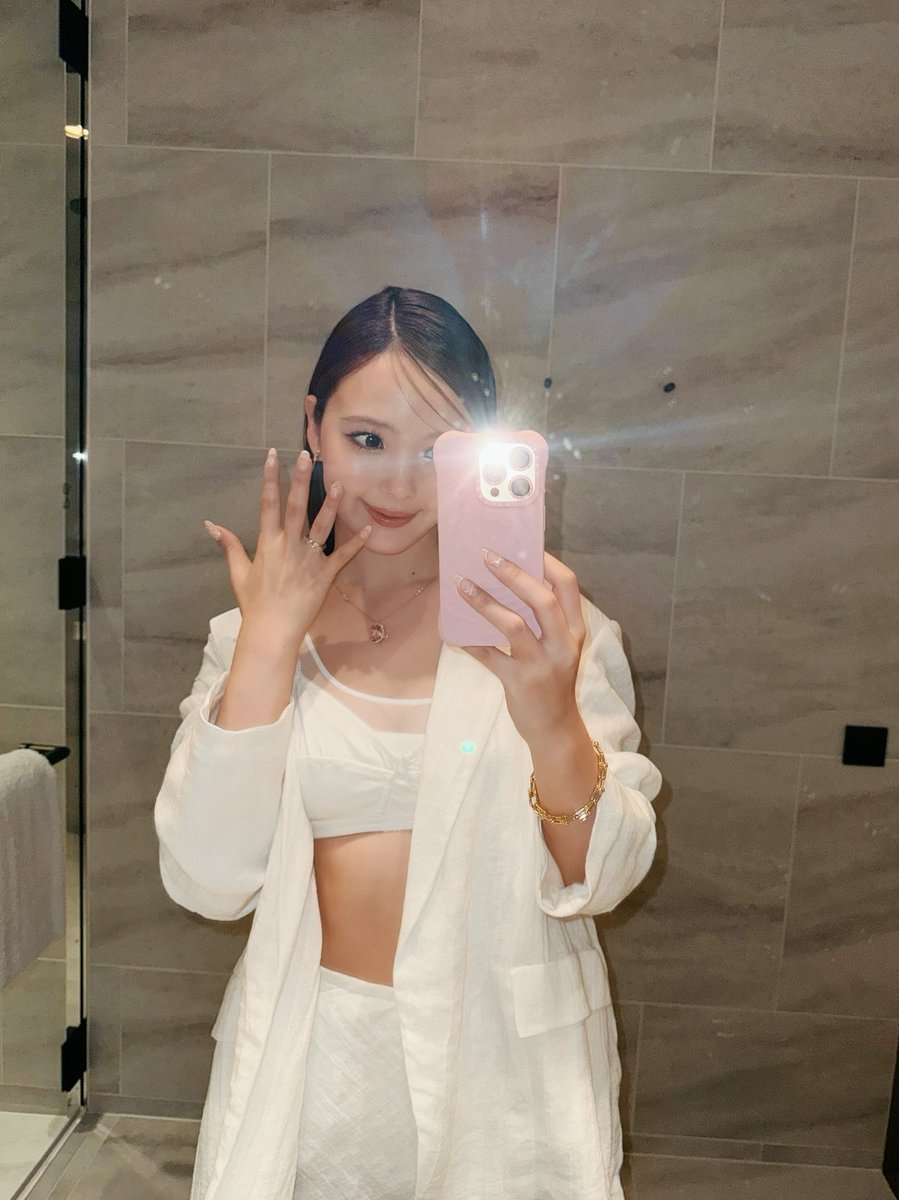 Post by 藤田 ニコル(にこるん)🌙 on X: 昨日の夜🌉💎