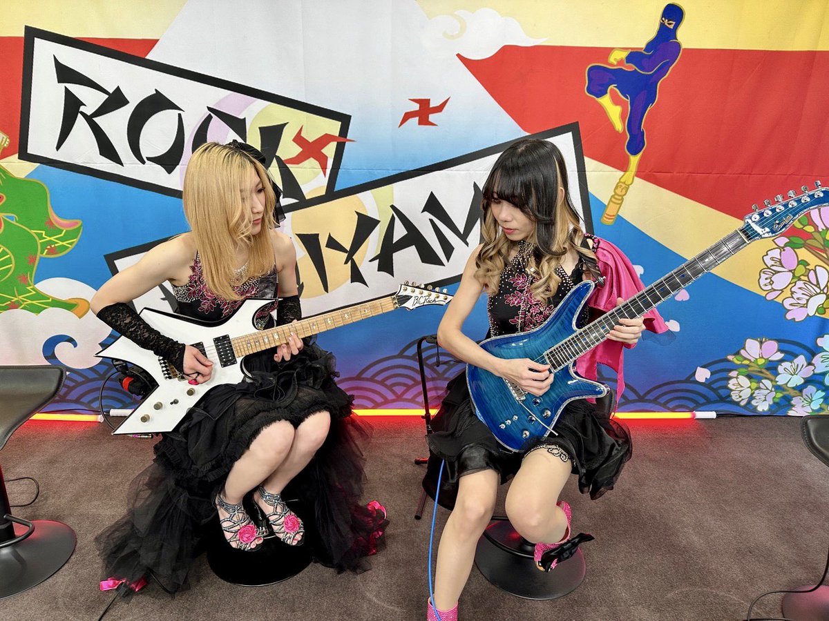 【NEWS】
音楽バラエティ番組『ROCK FUJIYAMA』にGt. Maiko(@Gt_Maiko0000)とGt. KAOЯI (@kaori_warlock)が出演‼️
　
是非ご覧ください🎉🎉🎉

【日本だけ！？】嬢メタル”PARADOXX”の2人が影響を受けたアーティストに感激
➡️m.youtube.com/watch?v=nAeA9Y…

@RockfujiyamaO 

#ROCKFUJIYAMA
#PARADOXX