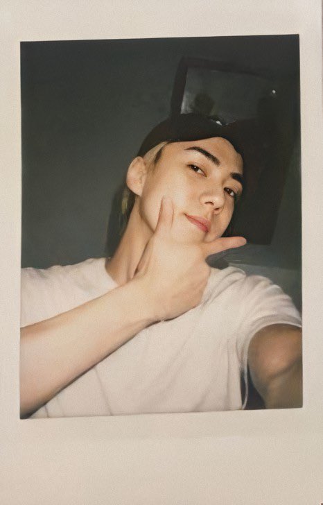 dkysecha's tweet photo. Selamat ulang tahun sehunaaa🥳🫶🏻🫶🏻🫶🏻🫶🏻🫶🏻 pokoknya wish you all the Best, cepet cepet beres wamil nya biar ada update🙌🏻
 #세훈이의_31번째_봄바람 #OurSehunShineDay https://t.co/Kx6QeHbotM