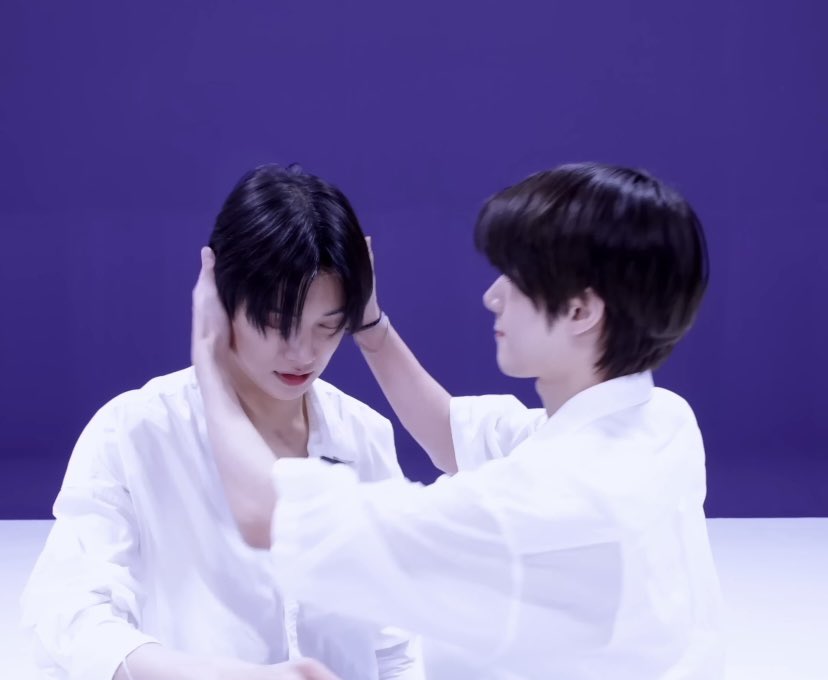 B1339J's tweet photo. 🫣🫠 https://t.co/nvYazdeBz0