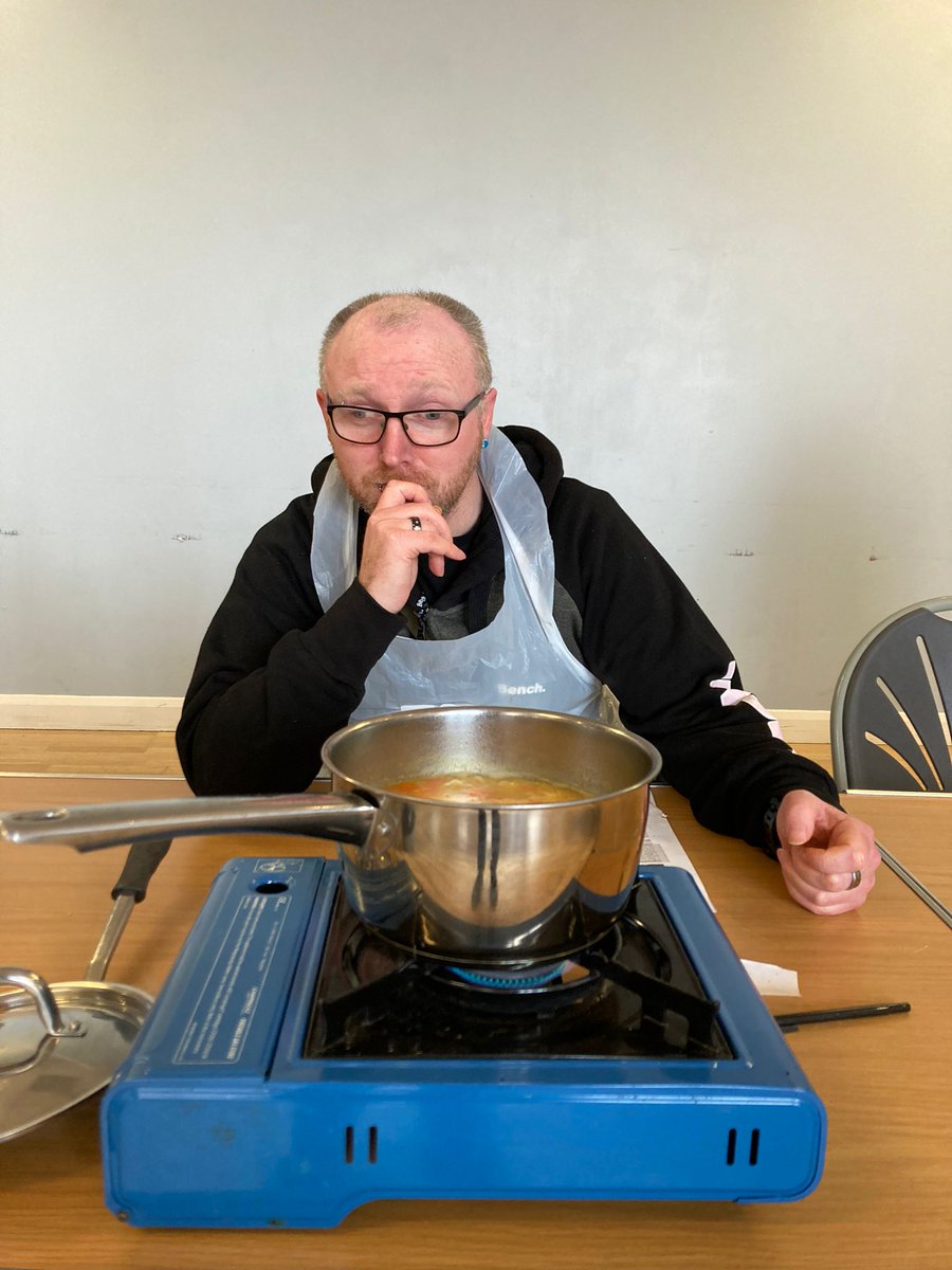 GDA__online's tweet image. Soup&apos;s up!

We learned how to cook soup with @NorthGlasgowHLC, thanks to funding received from the #MultiplyProgramme.

Measuring and preparing ingredients, seasoning, cooking, blending and eating - we covered it all!

We have more cookery coming up in May. Reach out to join us.