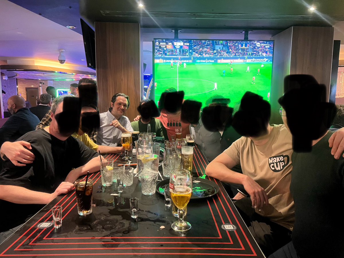 Legendary evening in London meeting up with a bunch of <a href="/photofinishgame/">Photo Finish™ LIVE 🌹 🐎 Virtual Horse Racing</a> faithful. 

Guinness challenges, sambuca shots, roulette, blackjack, closing down the bar… smart decision prior to an 8+ hr flight. 

Hard to imagine what the <a href="/KentuckyDerby/">Kentucky Derby</a> is going to be like. 😳