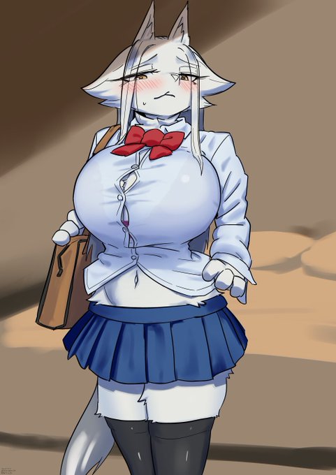 マリーさんJKコス着てみt…うおきっつ… 