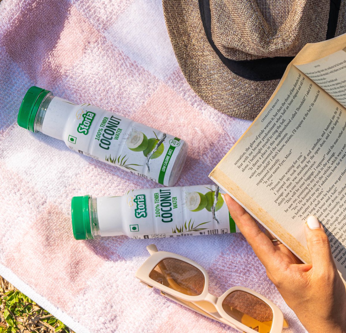 Beat the summer heat with a sip of pure tropical goodness! Storia 100% Coconut water is your go-to drink for staying refreshed and revitalized.

#CoconutWater #Hydration #SummerHydration #TenderCoconutWater #Refreshment
#TropicalDrink #HydrateNaturally #SummerSips #Storia