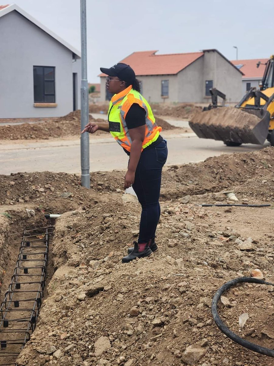 She brings a different lens to leadership. Her unique perspective and approach produce different results, and with her leadership, we deliver quality results. We are content with your leadership! 

#WomeninConstruction