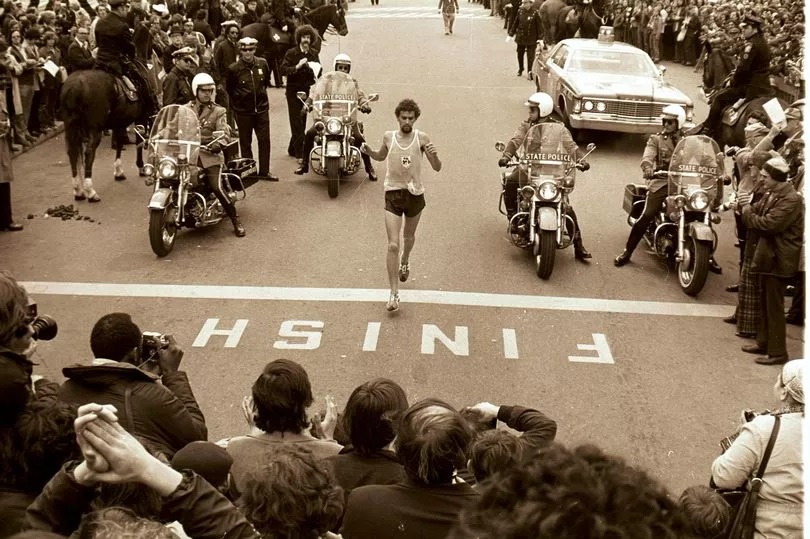 50th Anniversary of Neil Cusack’s Boston Marathon Win🤩 It will be 50 years on Monday, April 15th since Limerick native Neil Cusack became the only Irish runner to win the famed Boston Marathon – posting a winning time of 2:13:39🌟👇 athleticsireland.ie/news/50th-anni… 📸Getty