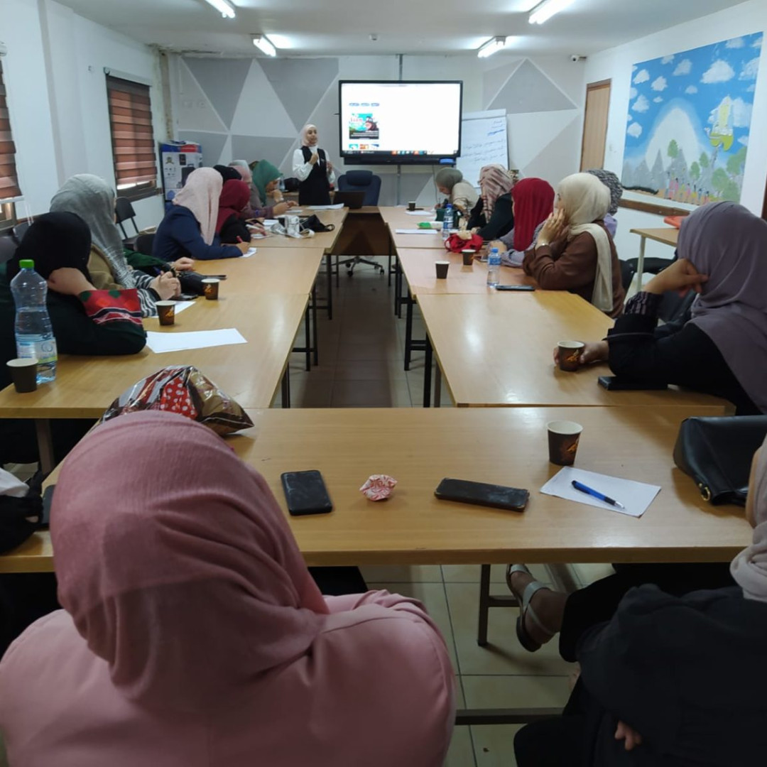 Discover inspiring stories from young women in Gaza and the West Bank using media activism against gender-based violence in conflict zones. With #YW4A support, they empower communities. Watch 'Pregnant Women in Gaza… and the Unknown Fate' .

yw4a.org/amplifying-you…