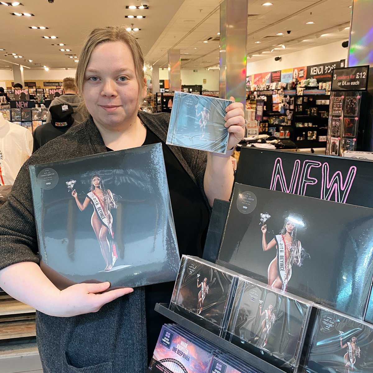 It’s #CowboyCarter day! We have the four CD versions and the vinyl but very limited quantities. Get em while you can. • #Beyonce #hmvLovesVinyl #TexasHoldEm