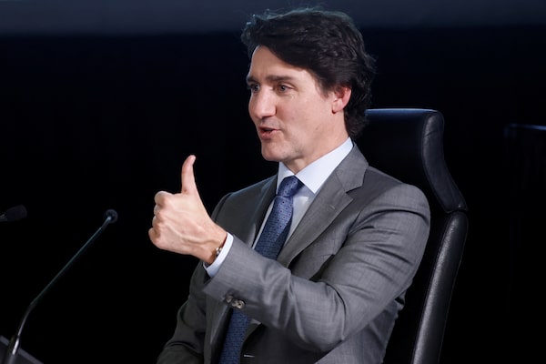 How incompetent and dangerous is Trudeau?
His response when questioned on documents warning about Chinese interference....
'It was too long,I didn't read it,'!!!
Sums up his 9 years of childish,narcissistic , fascist control.