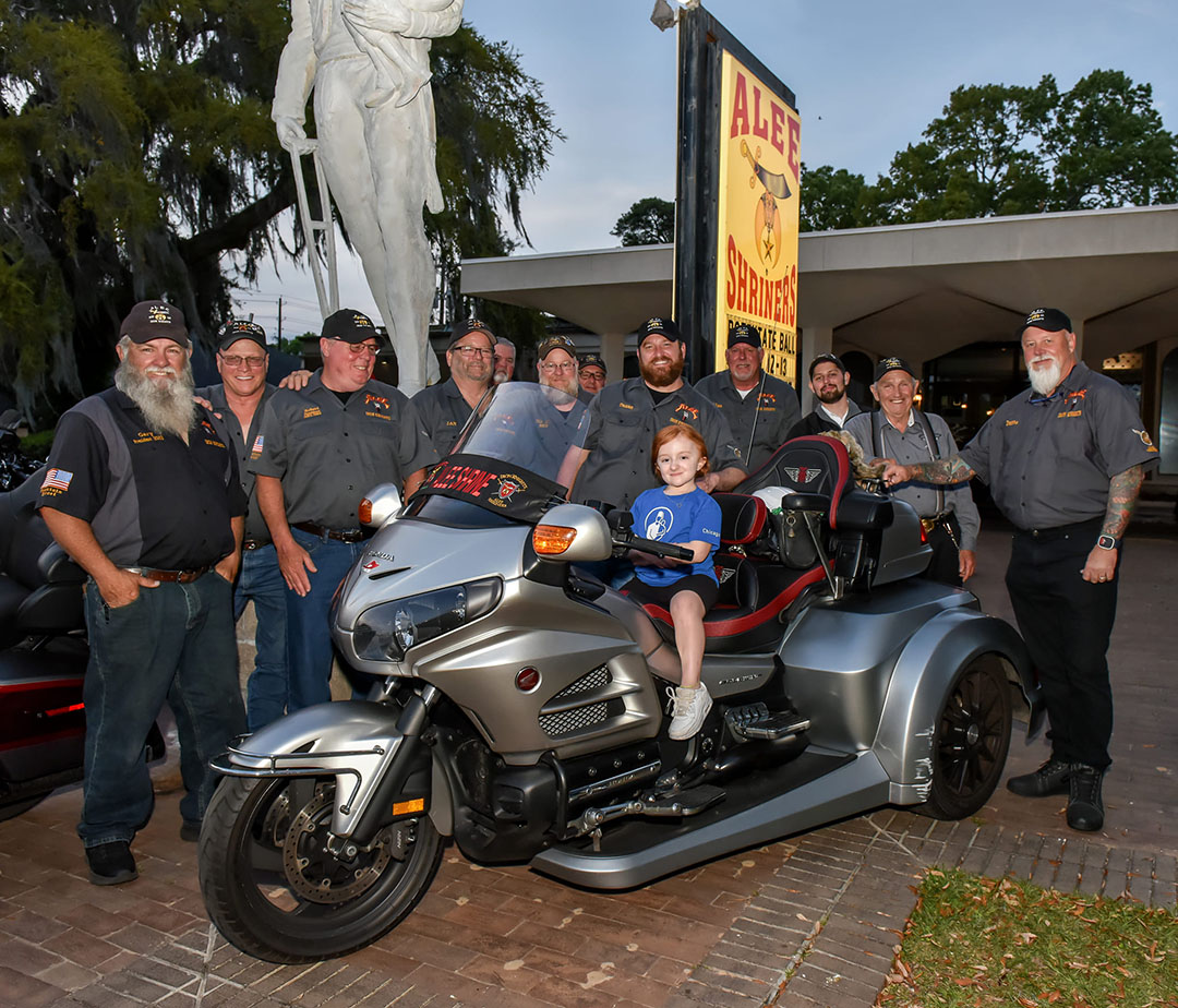 Today, Alee Shriners Iron Knights begin their 1,000-mile, 24-hour, nonstop motorcycle ride to support @shrinerschicago and a young patient named Bella. You can hear from Bella and her father, who is an Alee Shriner: ow.ly/3yhg50Rbngf 🏍️ #FezFriday