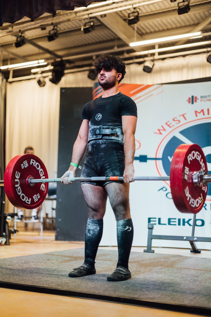 Huge congrats to L6 student, Taran, who came 2nd in the West Midlands Powerlifting Spring Championships U18 74kg category on Saturday! 🏋️🥈 He achieved a total of 415kg across the squat, bench and deadlift - qualifying for the British Nationals. 👏 #WeAreWGS #Powerlifting