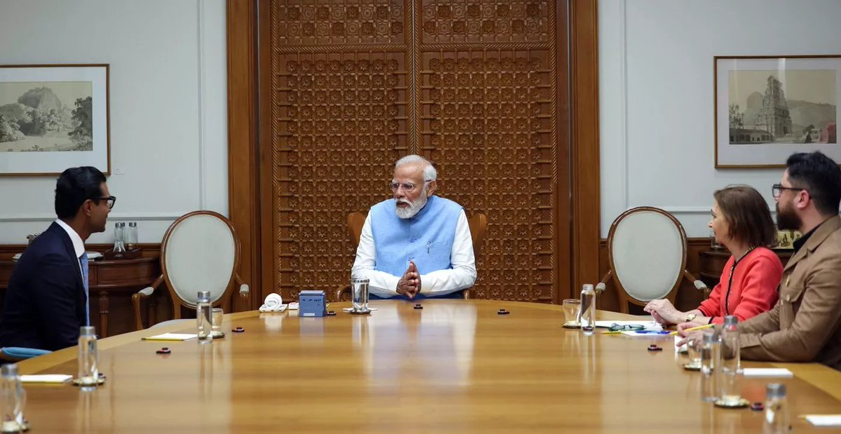 Entrevista do Primeiro-Ministro indiano com a @Newsweek na qual compartilhou suas ideias sobre vários assuntos, tanto nacionais quanto internacionais. Link em português. drive.google.com/file/d/1vtwvEp…