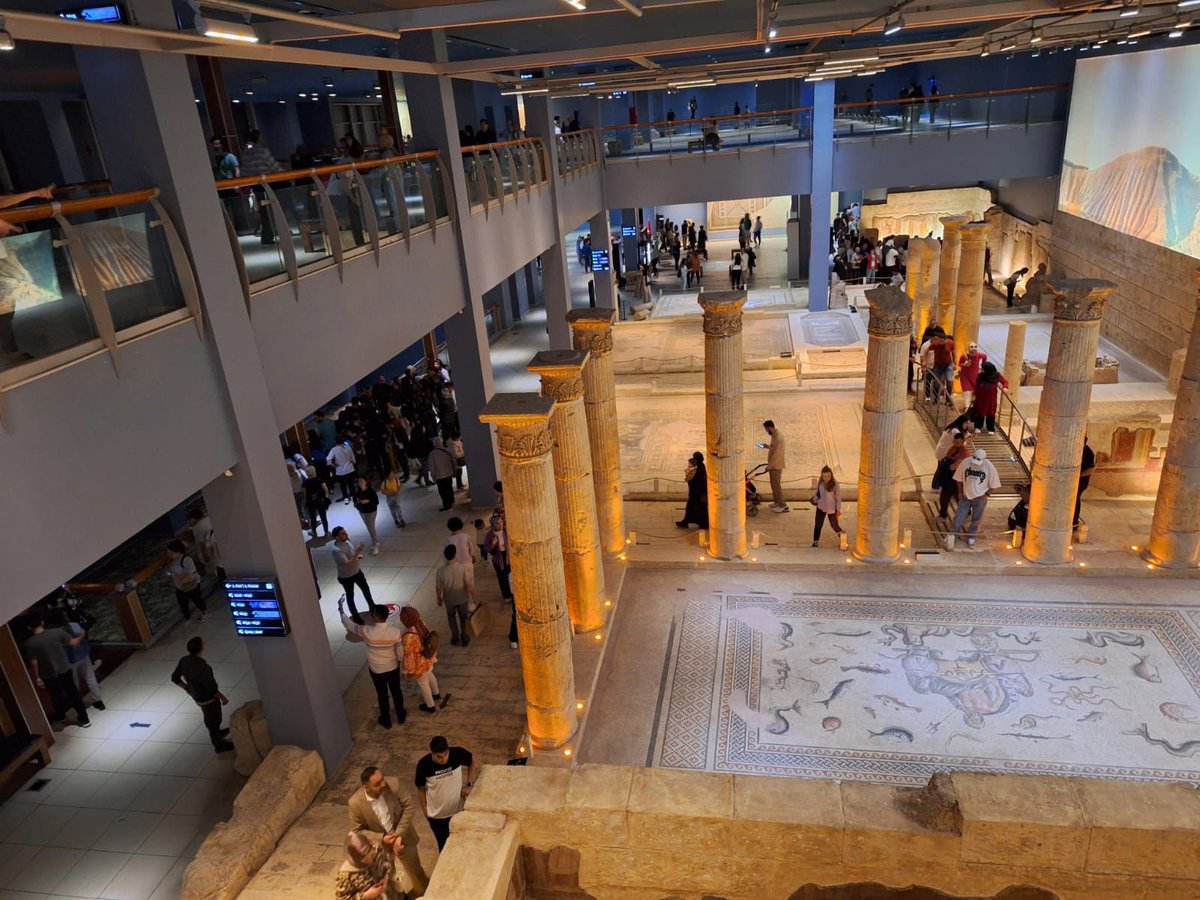 Gaziantep Zeugma Mozaik Müzesi dün 5660 ziyaretçi ile tüm zamanların günlük ziyaretçi rekorunu kırdı. #DiscoverGaziantep #Turkishmuseums @TCKulturTurizm @TurkishMuseums x.com/muzeler_daires…