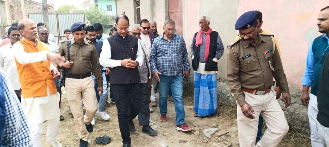 dralokksuman's tweet photo. आज आशीर्वाद एवं जनसंपर्क अभियान 
 
गोपालगंज लोकसभा क्षेत्र अन्तर्गत विभिन्न क्षेत्रों में जनसंवाद कर सम्मानित जनता से मिला और उनका आशीर्वाद प्राप्त किया एवं #25_मई को अपने पक्ष में #तीर_छाप_पर_वोट देने के लिए लोगों से आग्रह किया। https://t.co/IF9ZSOjLDm