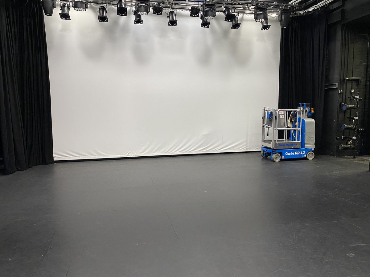 #Wolverhampton, we are in you!!
Catch #ACaravanNamedDesire at <a href="/Arena_Theatre/">Arena Theatre</a> tonight!!!