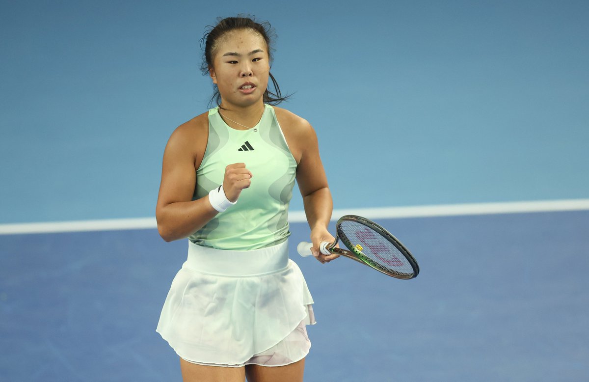 Llongyfarchiadau @mingge_mimi who is crowned the girls' u18s champion at the @Lexus Junior National Championships, to add to her doubles title on Thursday. @the_LTA @sportwales @WelshSportAssoc @BBCSportWales @ITVWales @s4c