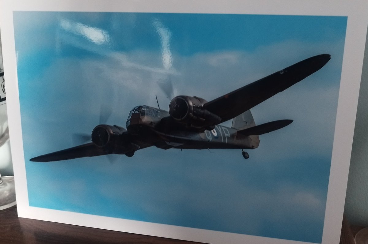 A big thanks to @james_2904 for sending me this gorgeous Bristol Blenheim print. Very kind of you and I plan to place it above my desk 😊