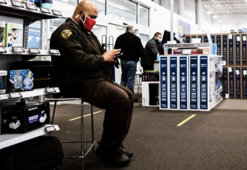 LIGHTSPEEDSECUR's tweet image. Quick Tip for businesses and homeowners! 🔔

Stay alert with Lightspeed. 📲 Instant notifications if something&apos;s amiss. 

#BeInTheKnow #SmartHomeSecurity #SmartBusinessSecurity