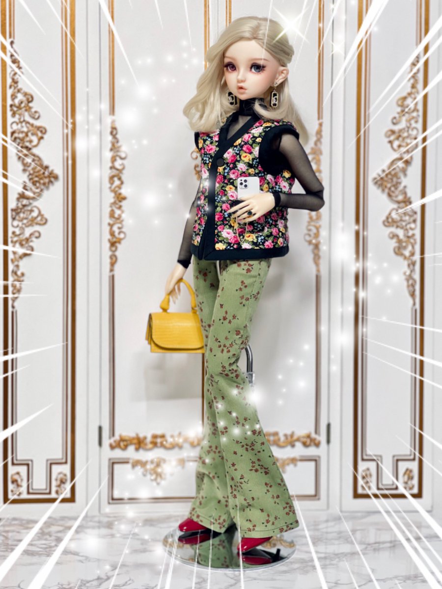 chanel_no1002's tweet photo. 패션왕 😎 (16세용 의상을 SDGR에게 입혔을때 핏)

💇🏼‍♀️ @m_brokin 
👀 @miyabiglass 
✨ @bjd_GEB 
💍 @Trico2007 
💅🏻 @AbendVersDsNt
👕👖@cielmershop 
👜 @milove_bag 
👠 @haze_xxx https://t.co/7NDowiybfi