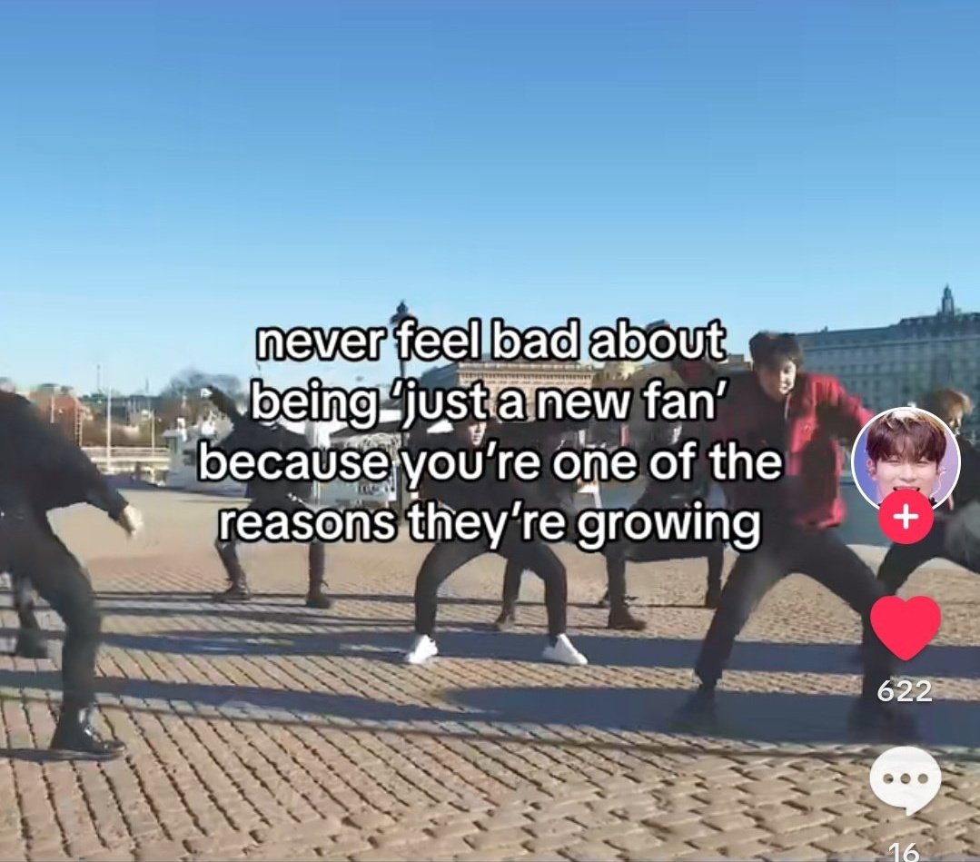 zoë // ia tweet media