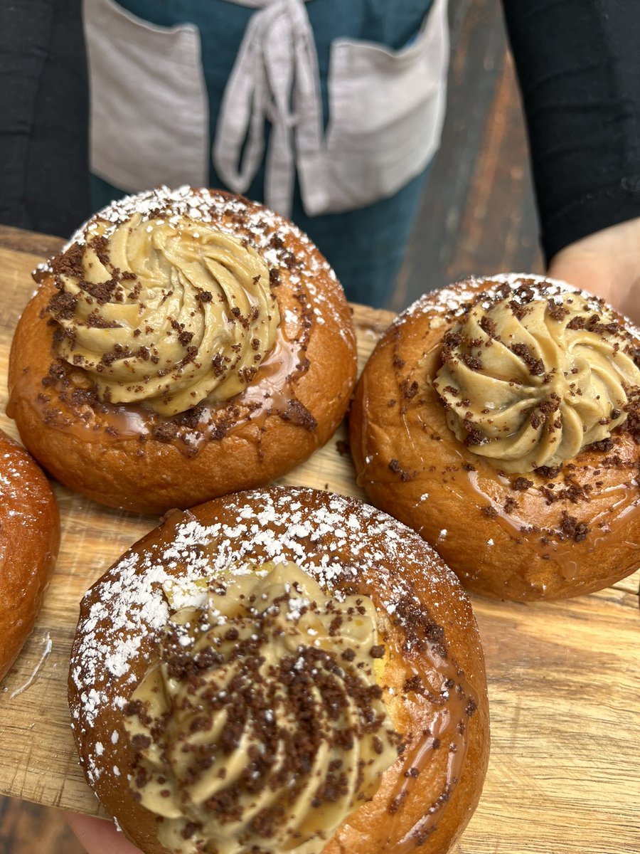 pepperpotcafe's tweet photo. Friday bakes, staff munching (Aoife) and @natasha8011 working hard as usual… ❤️💕🥰😎 #dublinbakery #dublinlunch #thebeststaff https://t.co/n16ncuF0uc