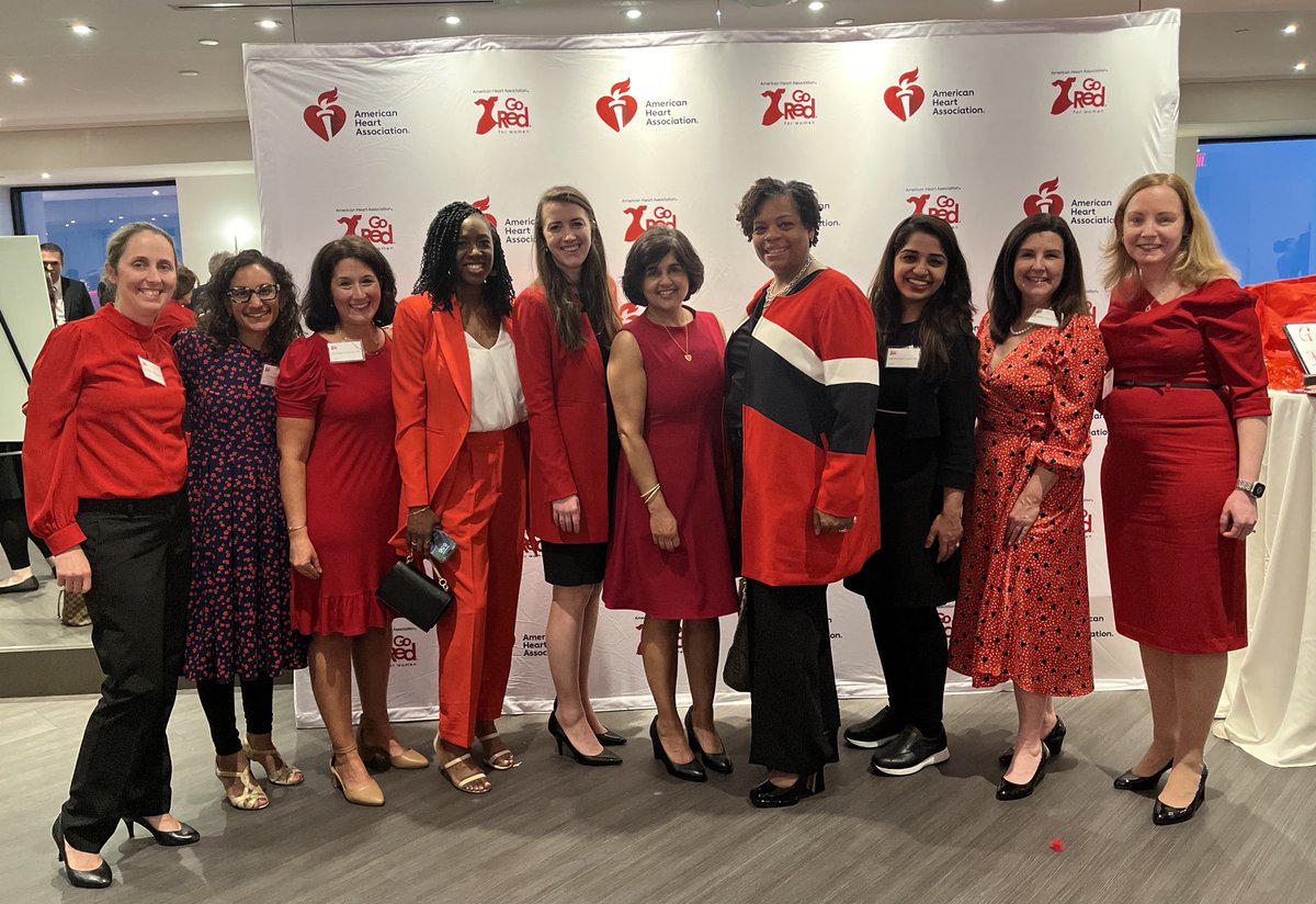 Some of our MassGeneral Brigham Women’s Heart Health Team at Boston Go Red last night!⁦@MGHHeartHealth⁩ ⁦@GoRedForWomen⁩ ⁦@wdhospital⁩ ⁦@MassGenBrigham⁩ ⁦@salemhospitalMA⁩ ⁦@MV_Hospital⁩ ⁦@DrM_ODonoghue⁩