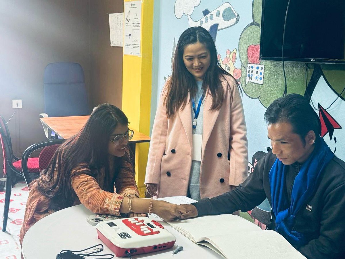 The office of the District Election Officer (DEO) in Bomdila has provided training to 32-year-old Shri Netan Gombu Megeji of the 5th Kalaktang constituency through a Braille lab, ensuring that he can cast his vote independently. #Nothinglikevotingivoteforsure #ChunavKaParv