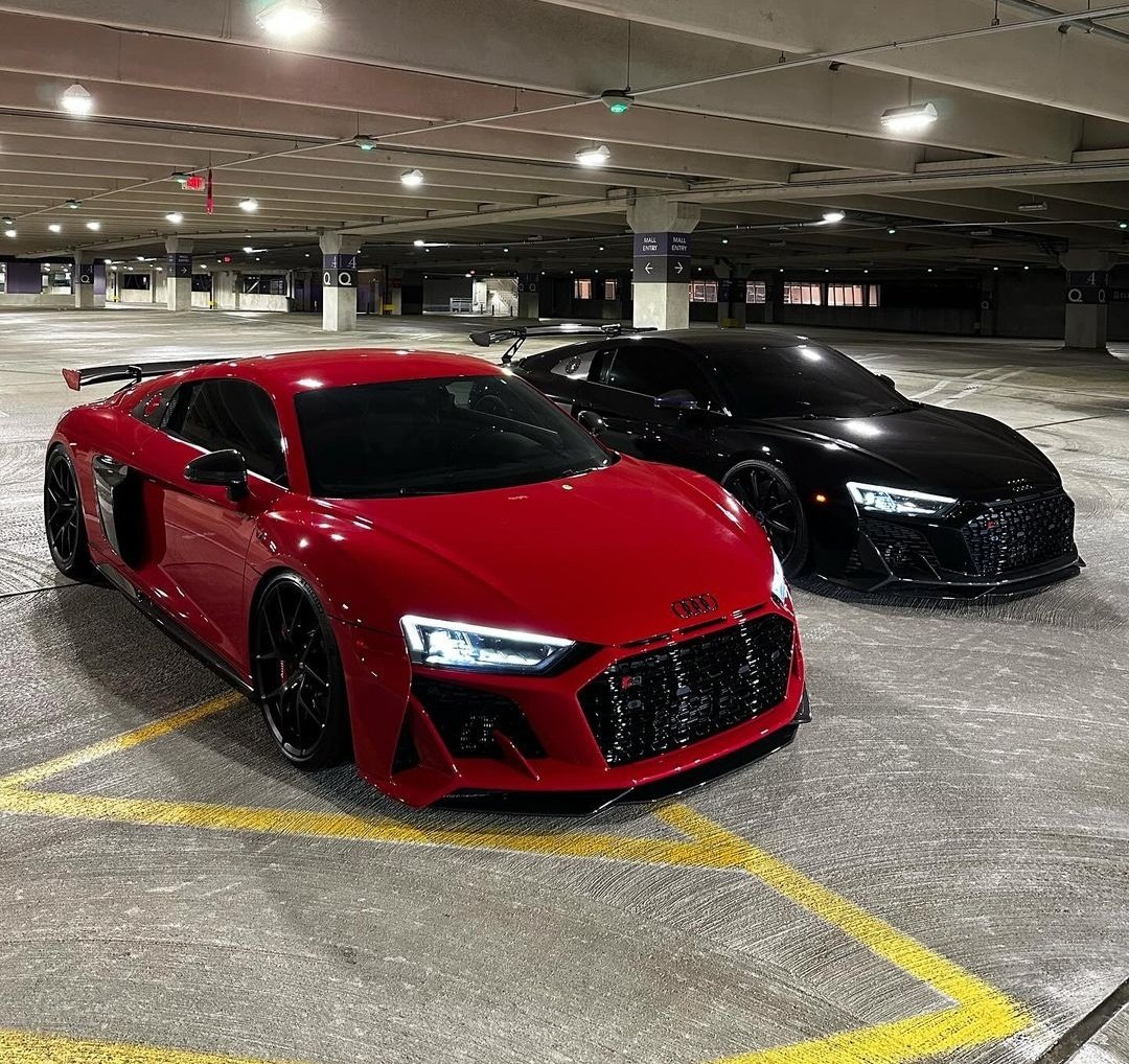 WorldWideCarsTM's tweet photo. ❤️🖤 https://t.co/rpJow5Q6FW