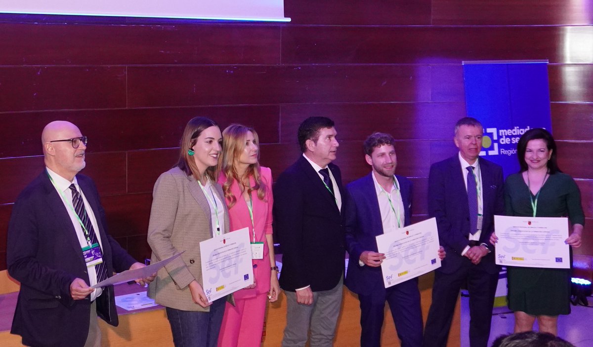 sef_carm's tweet image. 📜Un total de 53 profesionales del sector de los seguros mejoran su cualificación a través de cinco cursos del #SEF. 
carm.es/web/pagina?IDC…