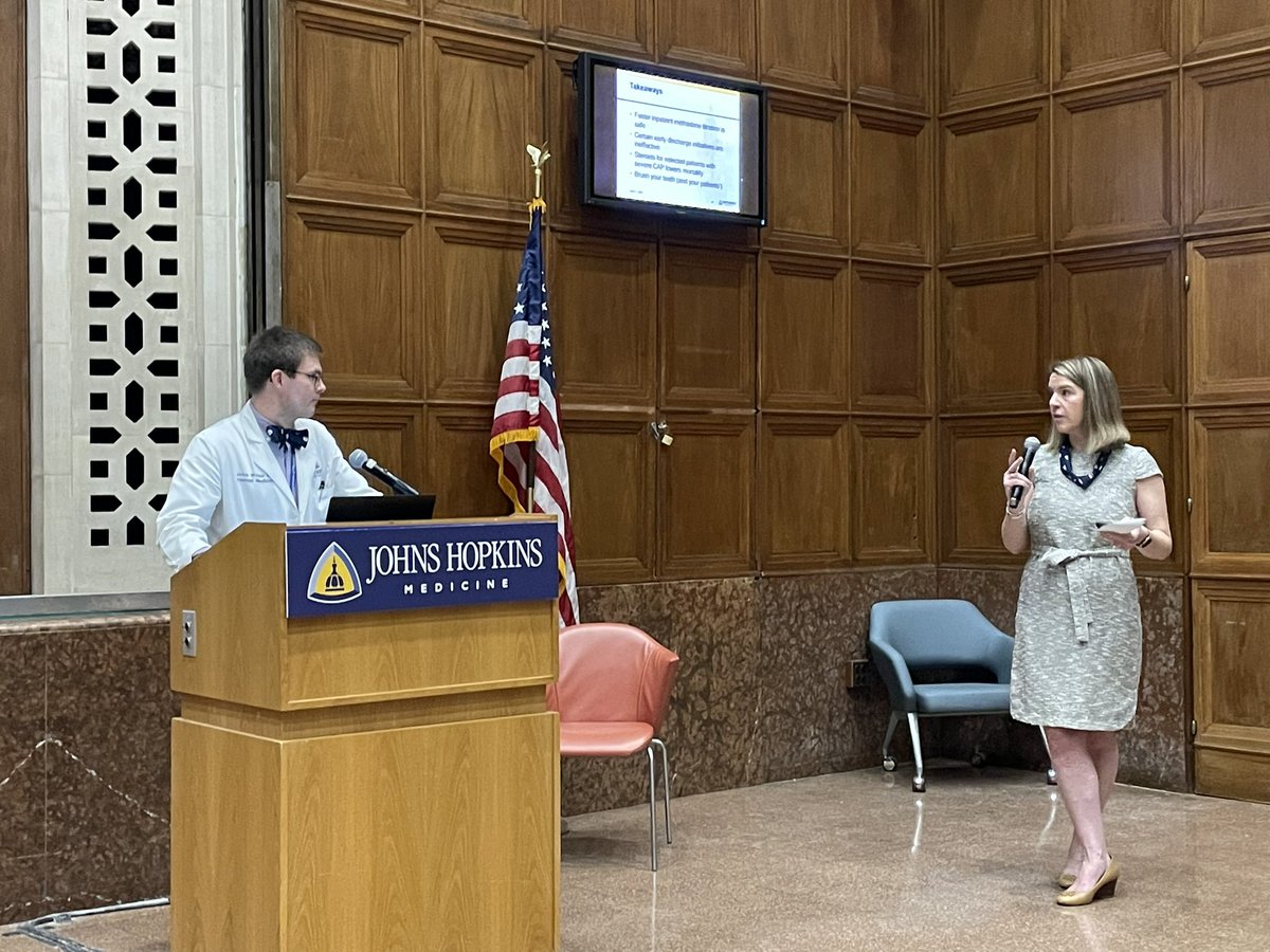 #Strongcope pride as former Longcope ACS, the one and only John Woller, discusses What’s Hot in Hospitalist Medicine at @JohnsHopkinsDOM grand rounds- part of our What’s Hot in Medicine series-run by #Osler APD @HSateiaMD