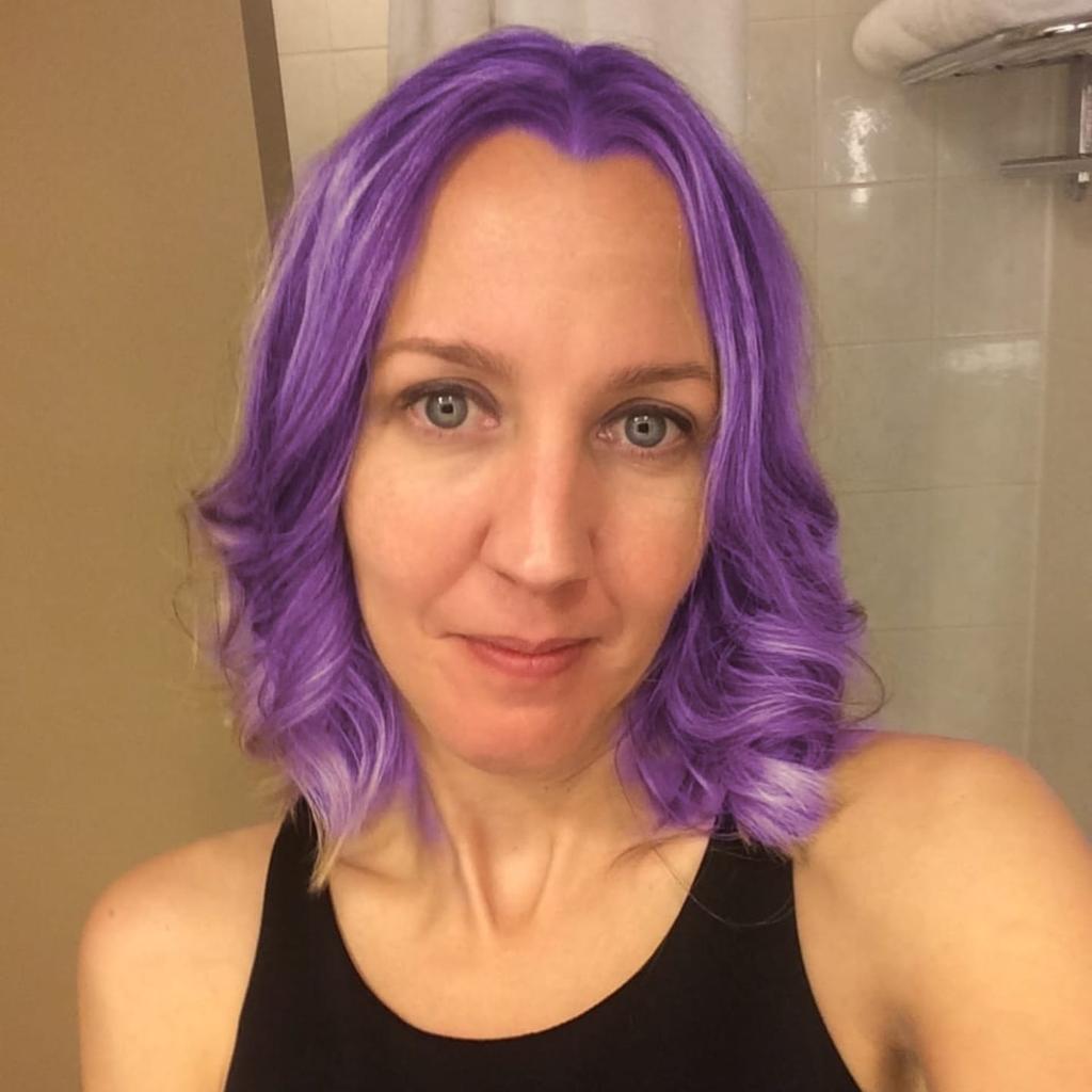 #NewProfilePic My husband just saw my tweet about using Samara as my profile pic and suggested I go back to using my real one. So, this is the real me. I know Magats and Cons love my purple hair 🤣 If you want to come at me, I don't give af. My block finger is itchy 😂♥️
