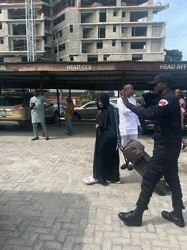 Wait, leave Okezie matter first. Bobrisky has now been sentenced to six months jail over his #naira mutilation saga. What is he doing with bags? Una sure say na prison this one dey go?