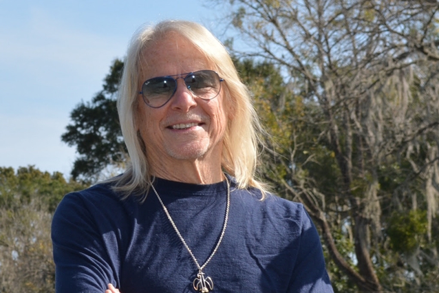 Ex-DEEP PURPLE Guitarist STEVE MORSE Announces New Art Collection Crafted From Guitar Performance blabbermouth.net/news/ex-deep-p…