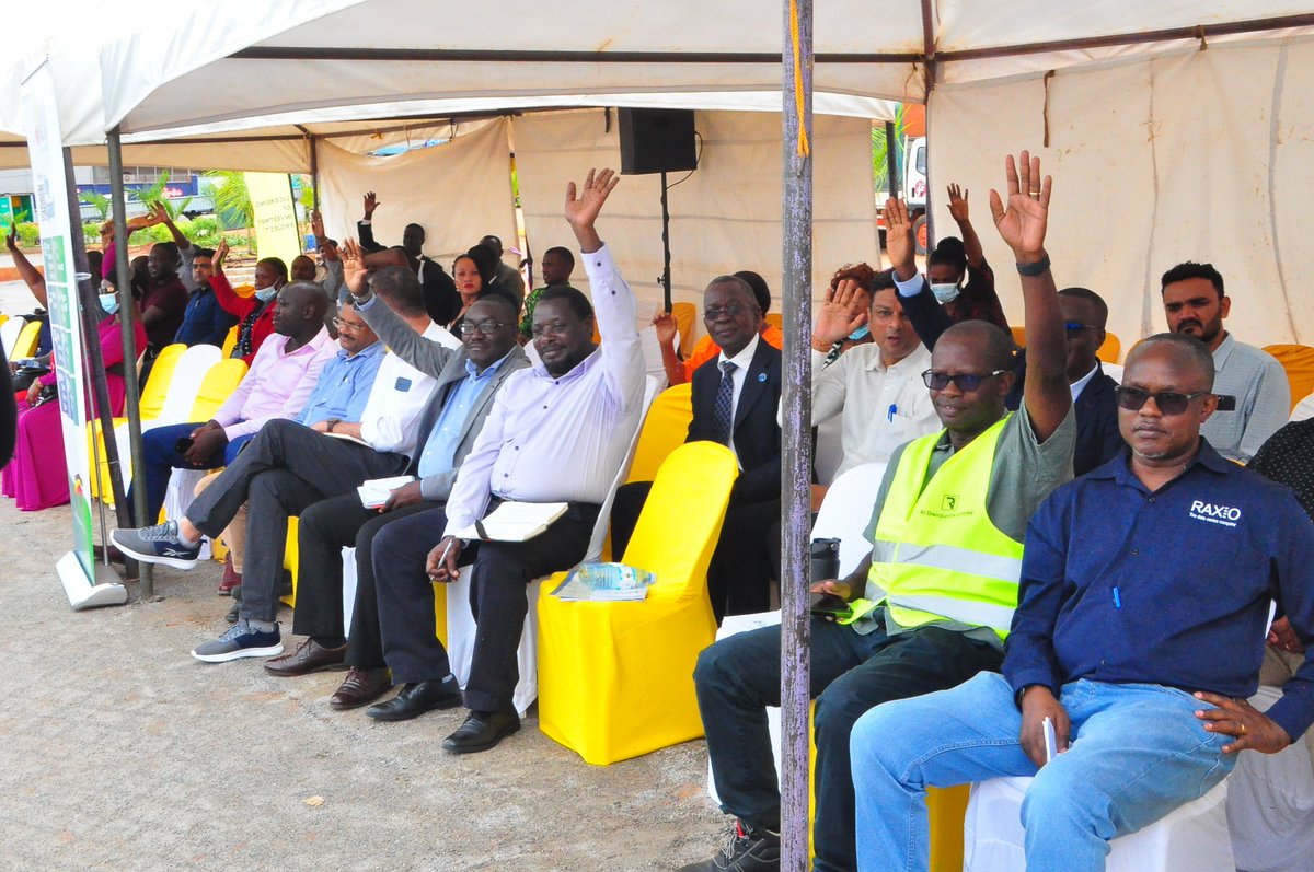 As key evidence of the growth and development of Namanve Industrial Park, the Investors are now asking @GovUganda (@PoliceUg) to start deploying traffic police due to increasing vehicular traffic; they also want recreation centres established. @ShieldInvestors