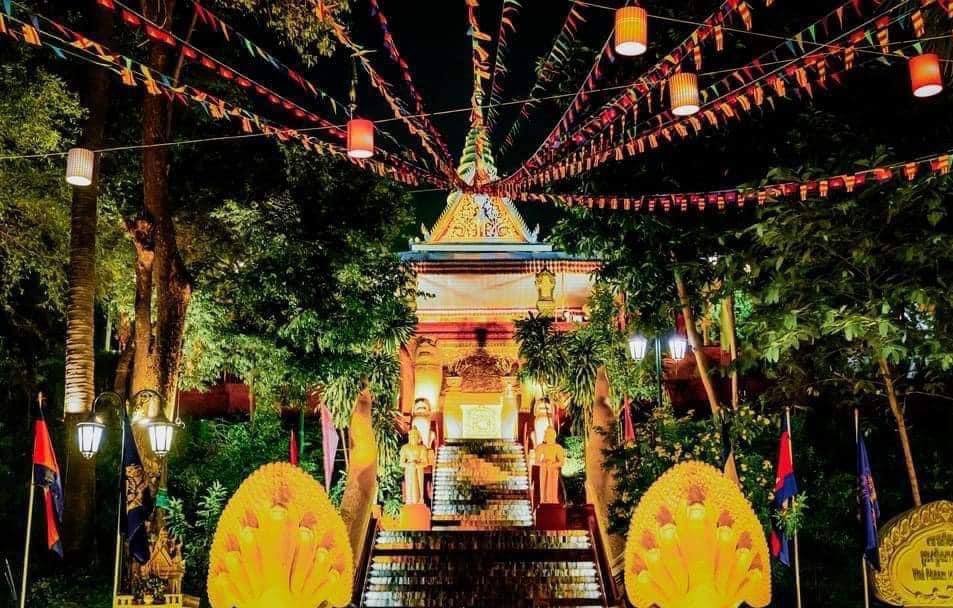 lekchandeth's tweet photo. IN PICTURES: CAMBODIA’S BEST PLACES TO SEE
HAPPY KHMER NEW YEAR 
Need a private taxi 
Please contact  WhatApp: +85510507989 https://t.co/q5UZ1383J6