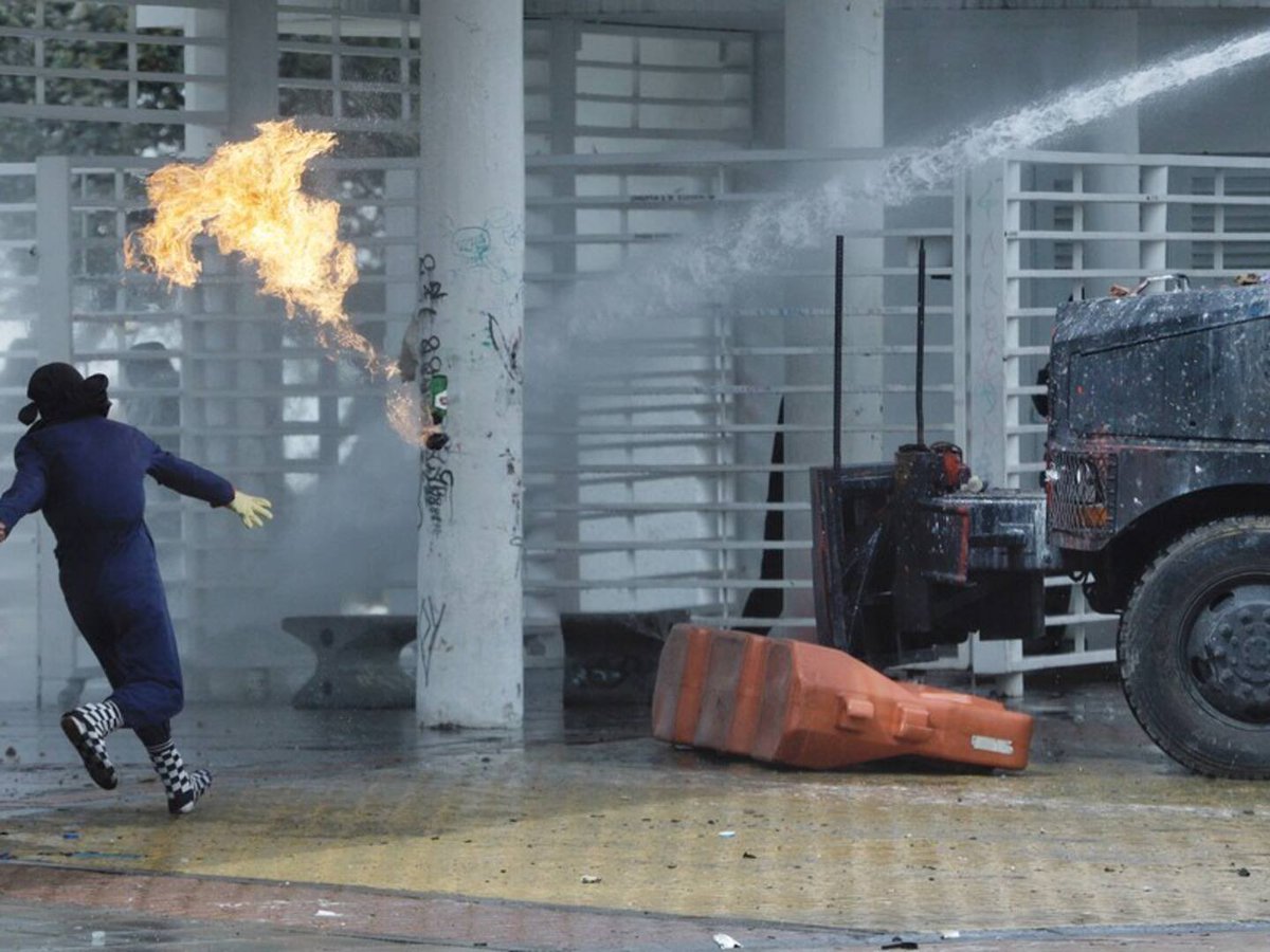 #AlAire | En #6AM se conecta Henry Balcazar, vigilante de la Universidad Nacional ¿Por qué prefirió encerrarse en la instalaciones de la Universidad? y ¿Qué le dicen los estudiantes? Conéctese con #6AM📻📷bit.ly/347uOo0