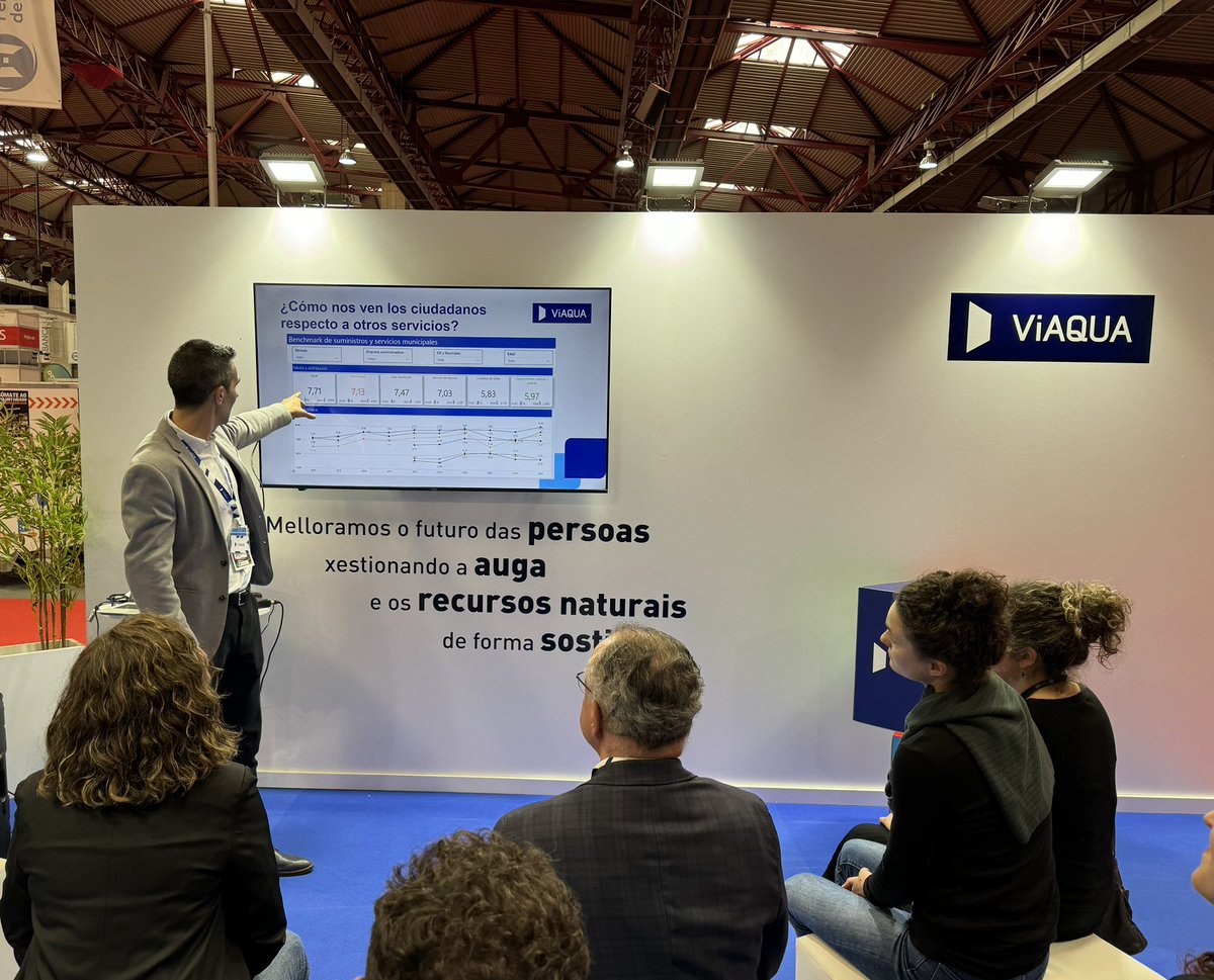 Aprovechamos la Feria de Servizos Municipais #ExpoMunicipal2024 para explicar de primera mano en qué consiste nuestro programa #ViaquaContigo, programa que busca situar al cliente en el centro, apostando por la digitalización y socialmente comprometidos con la vulnerabilidad