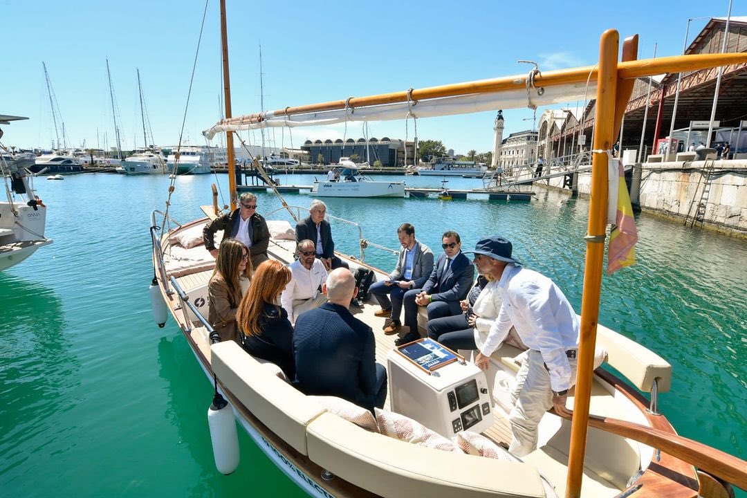 🔵 Llega a La Marina el #valenciaelectricboatshow, la primera feria náutica de España dedicada a la transición energética en el mar. Hasta el 14 de abril en @lamarinadevalencia