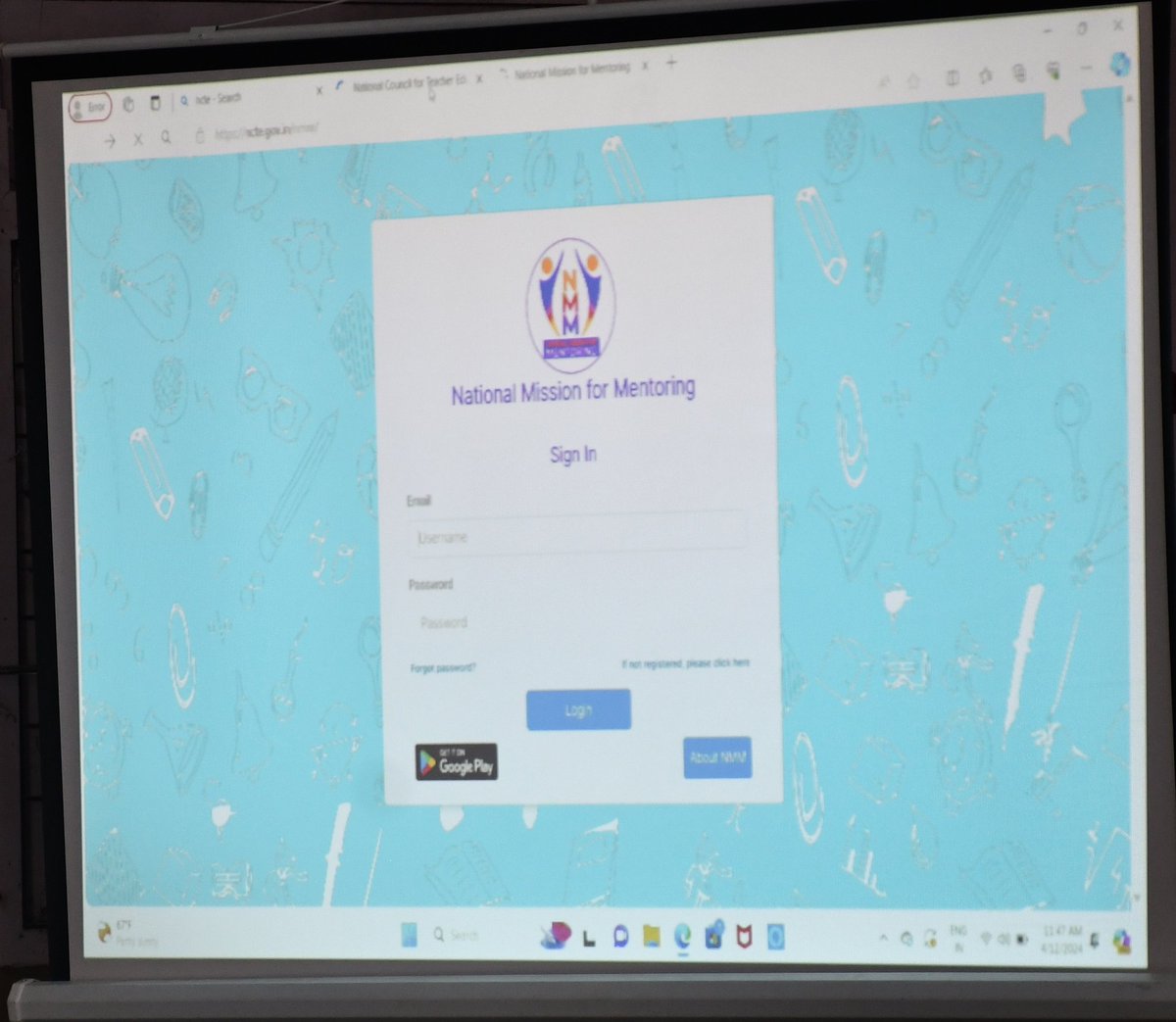 Officials oriented the teachers on  #NMM portal which has been developed by #NCTE to conduct the mentoring sessions between mentees (school teachers) & mentors. He emphasized mentoring  provides an opportunity for mentees to learn new teaching techniques from experienced mentors.