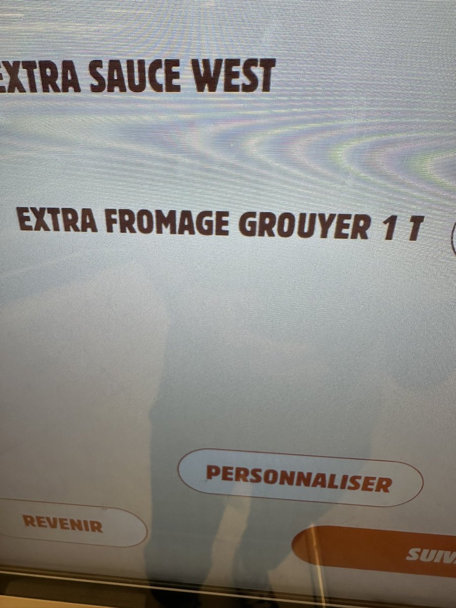 La borne du Burger King à Lisbonne qui me demande de me grouyer 😡😡 

#BenficaOM #SBLOM