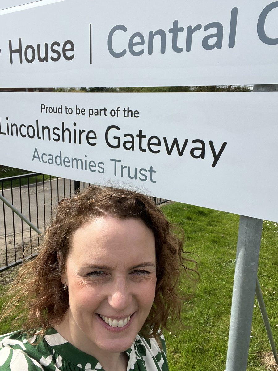 Great to be delivering and facilitating a session for the Lincolnshire Gateway Academies Trust this morning for their mammoth whole academy inset day for hundreds of their team. Brilliantly organised across two of their sites. Well done to all involved! I loved it 🙏🏼#LGATEduCon