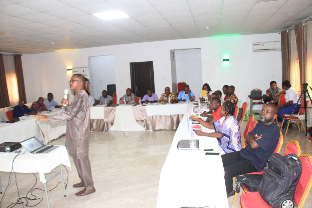 Solidaridad_wa's tweet image. Solidaridad has conducted a 2-day refresher training for 27 facilitators to prepare them for the 2nd phase of #NISCOPS in Nigeria. The facilitators will train #smallholder farmers in best management practices among others. NISCOPS2 is funded by @NLNetherlands &amp;amp; the #UK government