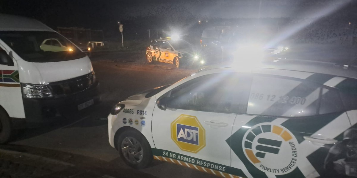 Last night, Fidelity ADT Vaal participated in a cross-border operation with SAPS Barrage, Vanderbijlpark and Sasolburg, along with Afriform Vanderbijlpark and CPF members. Ensuring a safer community. #FidelityADT #Vaal #Gauteng #safetyfirst #FidelityServicesGroup #WeAreFidelity