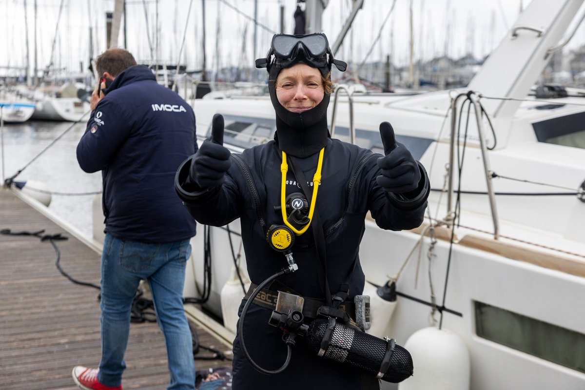 Ce lundi, une partie des skippers candidats au Vendée Globe étaient réunis pour une journée dédiée à leur sécurité. 🛟 Au programme ? Des exercices intensifs, tels que la montée en solo du mât, pour s'entraîner en cas de problème pendant la course. Les participants ont acquis…