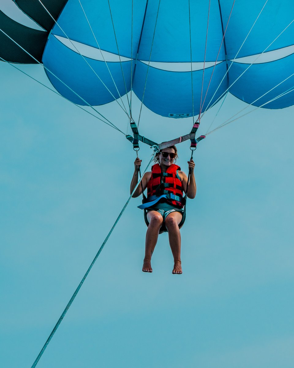 finolhumv's tweet photo. Dive Deep with your family into the blue at Seaside Finolhu, where endless possibilities lurk in the ocean that surrounds us.
#Finolhu #FinolhuBaaAtoll #SeasideCollection #FinolhuParadise #DesignHotels #SkyHighThrills
#ParasailAdventures #AboveTheWaves https://t.co/lSg4HNjqaZ